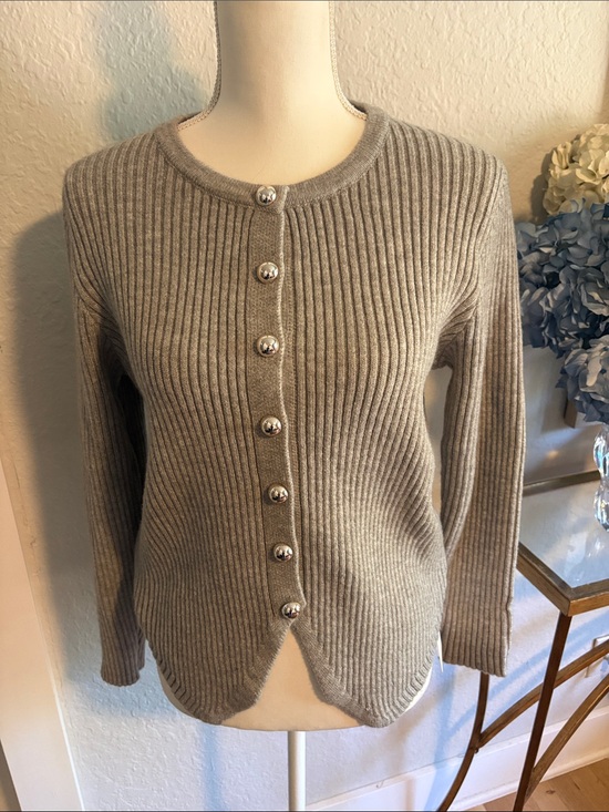 Commense Sweaters - Commense Classic Ribbed Gray Button-Front Women's Sweater NWT